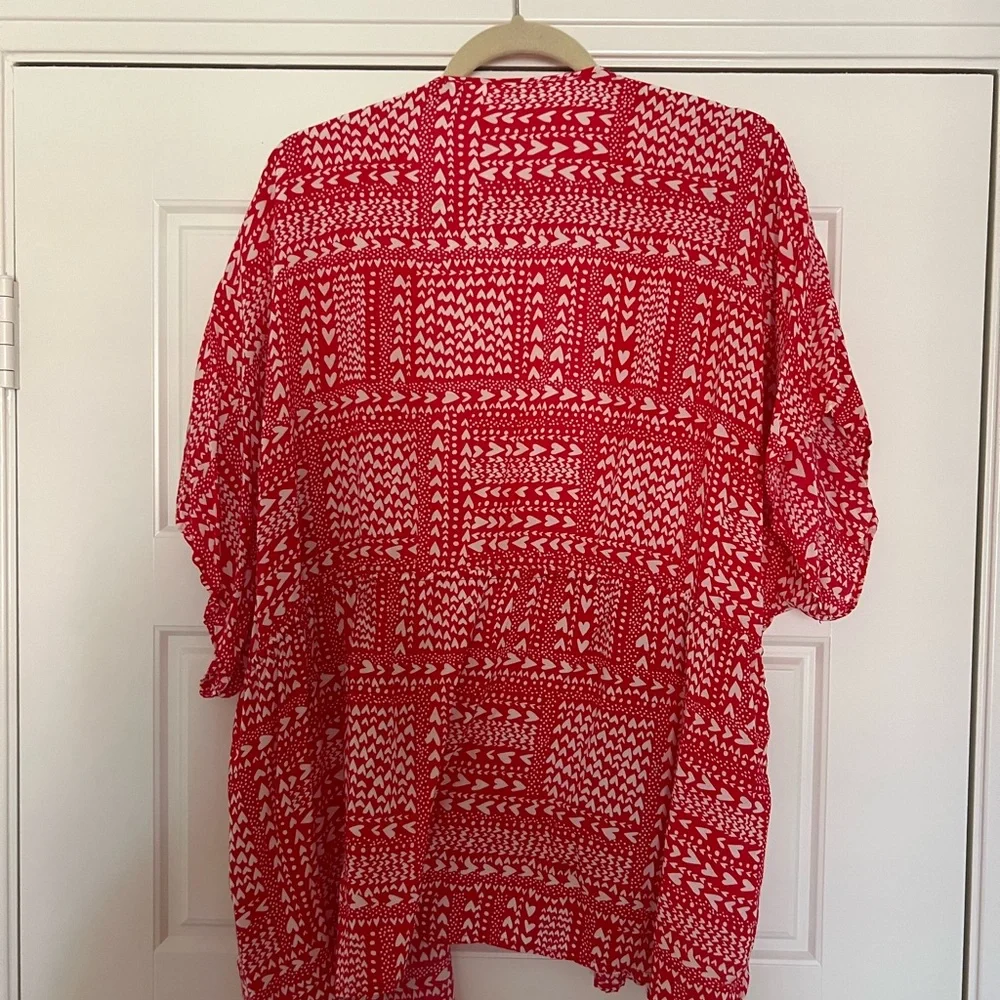 Red Patterned Women's Short Robe - Picture 2 of 3